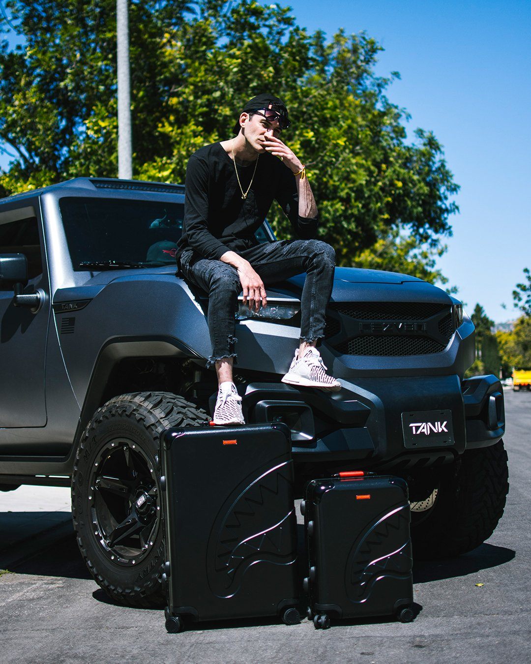 SHARKITECTURE MOLDED 22” CARRY-ON LUGGAGE