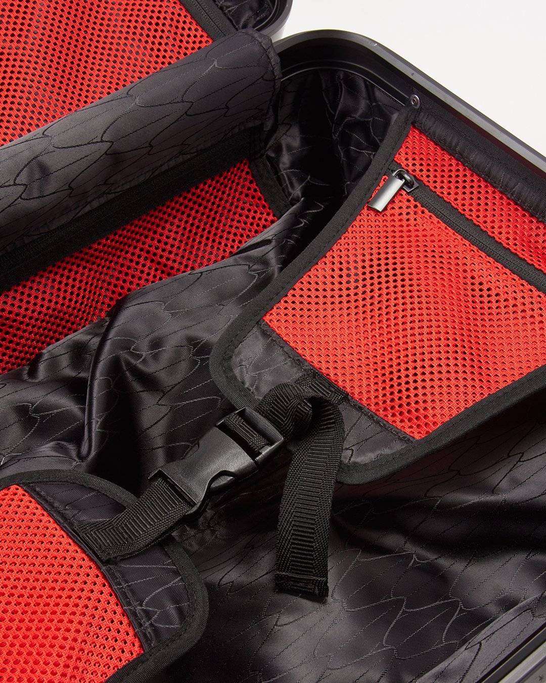 SHARKITECTURE MOLDED 22” CARRY-ON LUGGAGE