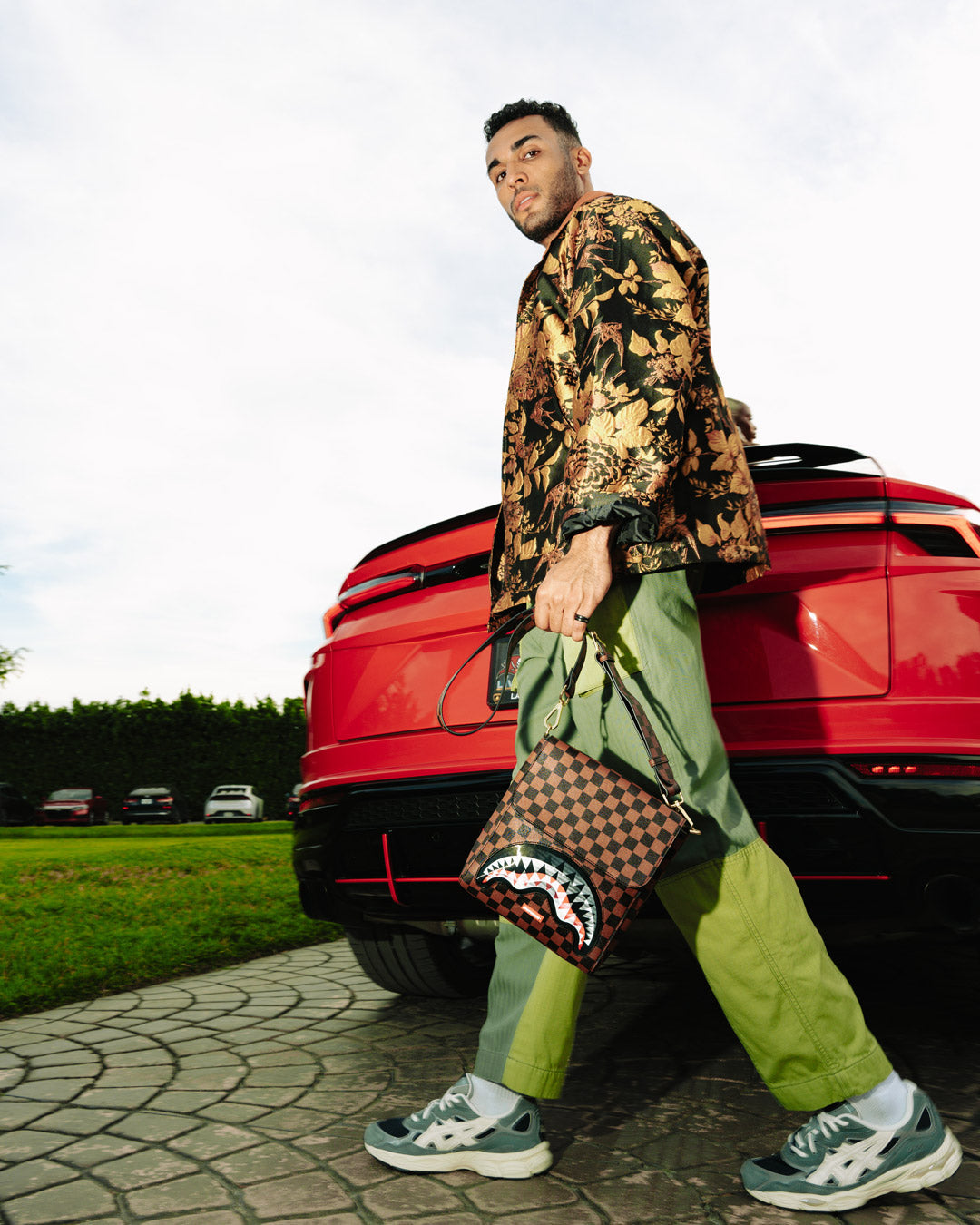 LENTICULAR EFFECTS MESSENGER SLING